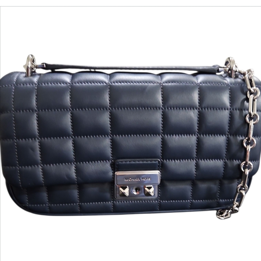 NWOT Michael Kors Quilted Leather Shoulder Bag - Picture 7 of 10